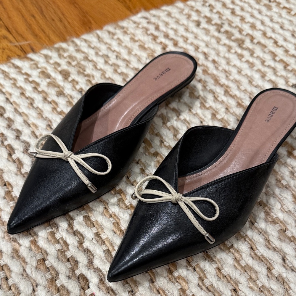 Maeve navy blue Mules with Cream Bow